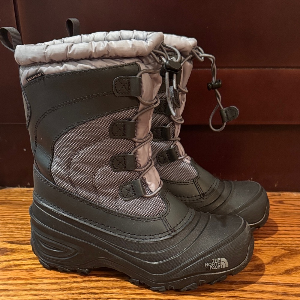 The North Face Kids Black and Gray Winter Boots